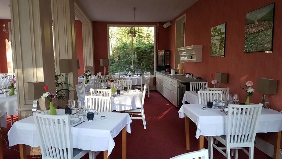 勒托才思酒店 Saint-Bonnet-Tronçais 外观 照片
